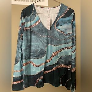 NWT -  MADE WITH LOVE Abstract Pattern Top